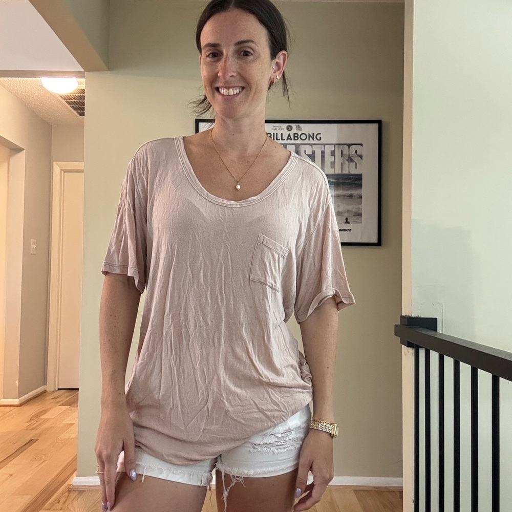 Brandy Melville Light Pink Short Sleeve Tee